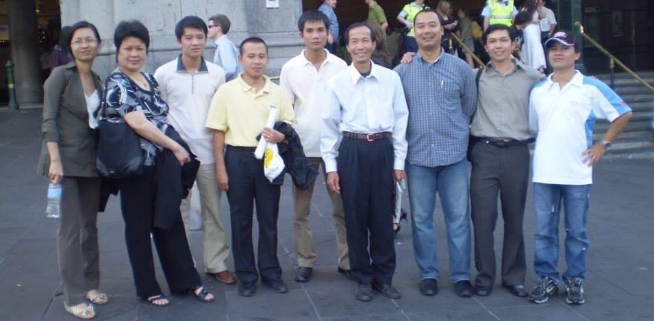  Sifu Chu and Si Mo with students and Masters from Vietnam slide